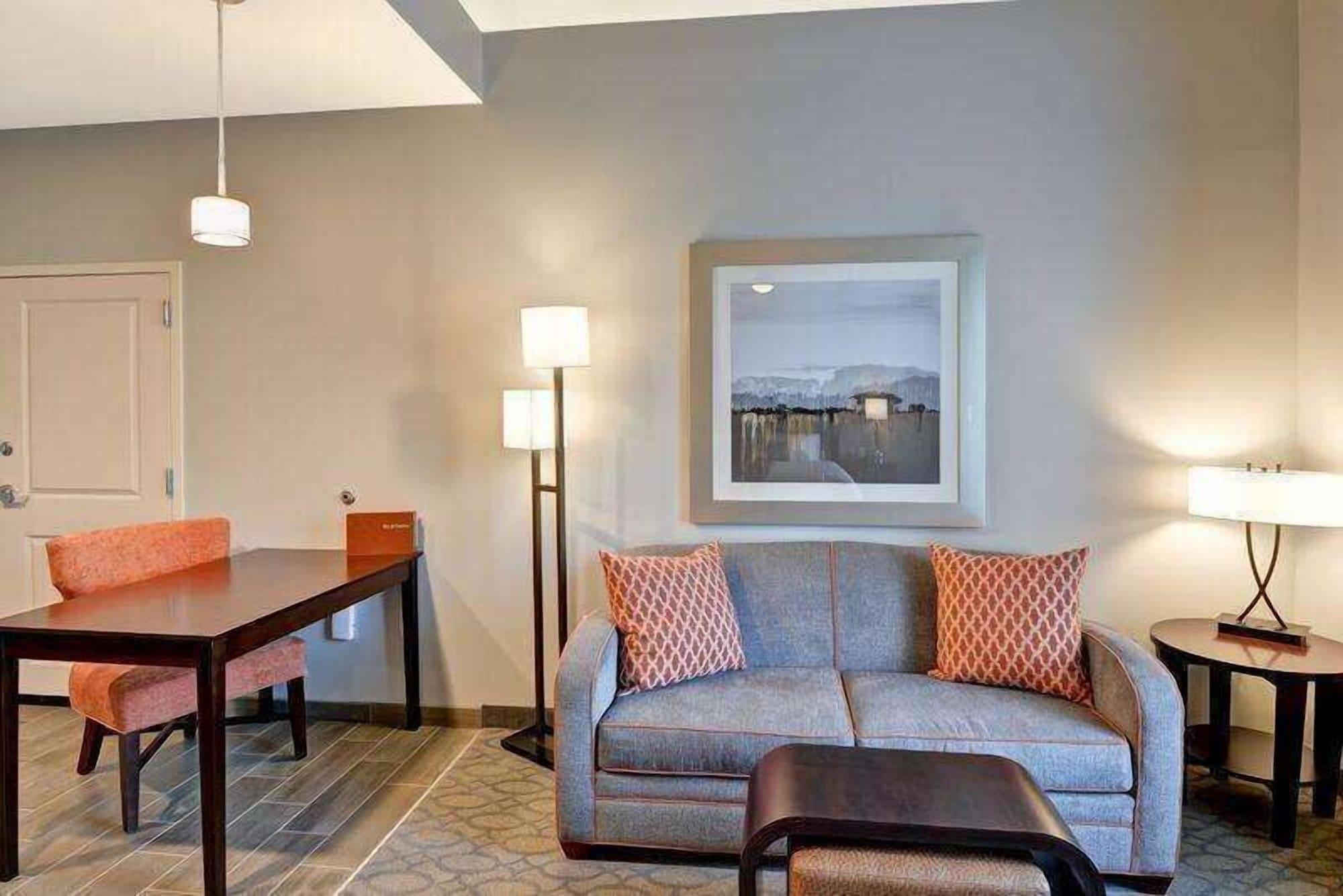 Homewood Suites By Hilton New Hartford Utica Clinton Exterior photo